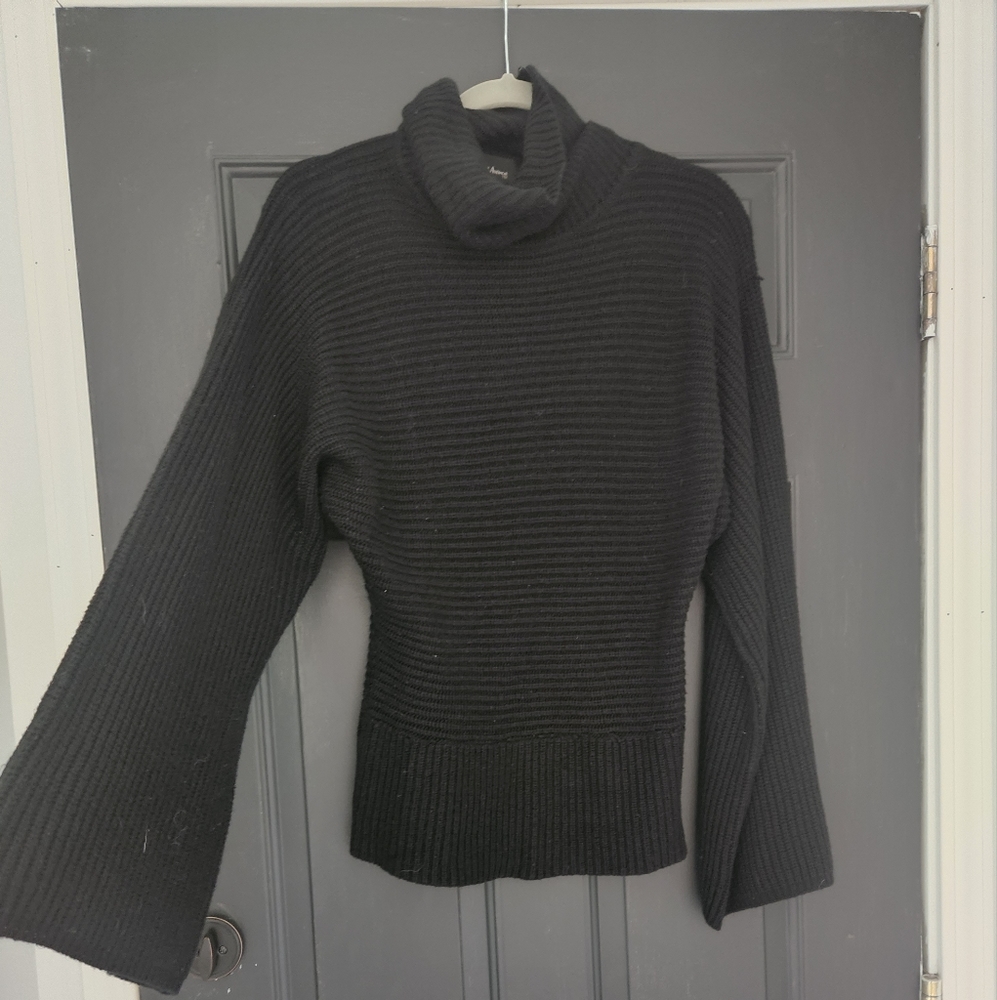 Women's sweater
